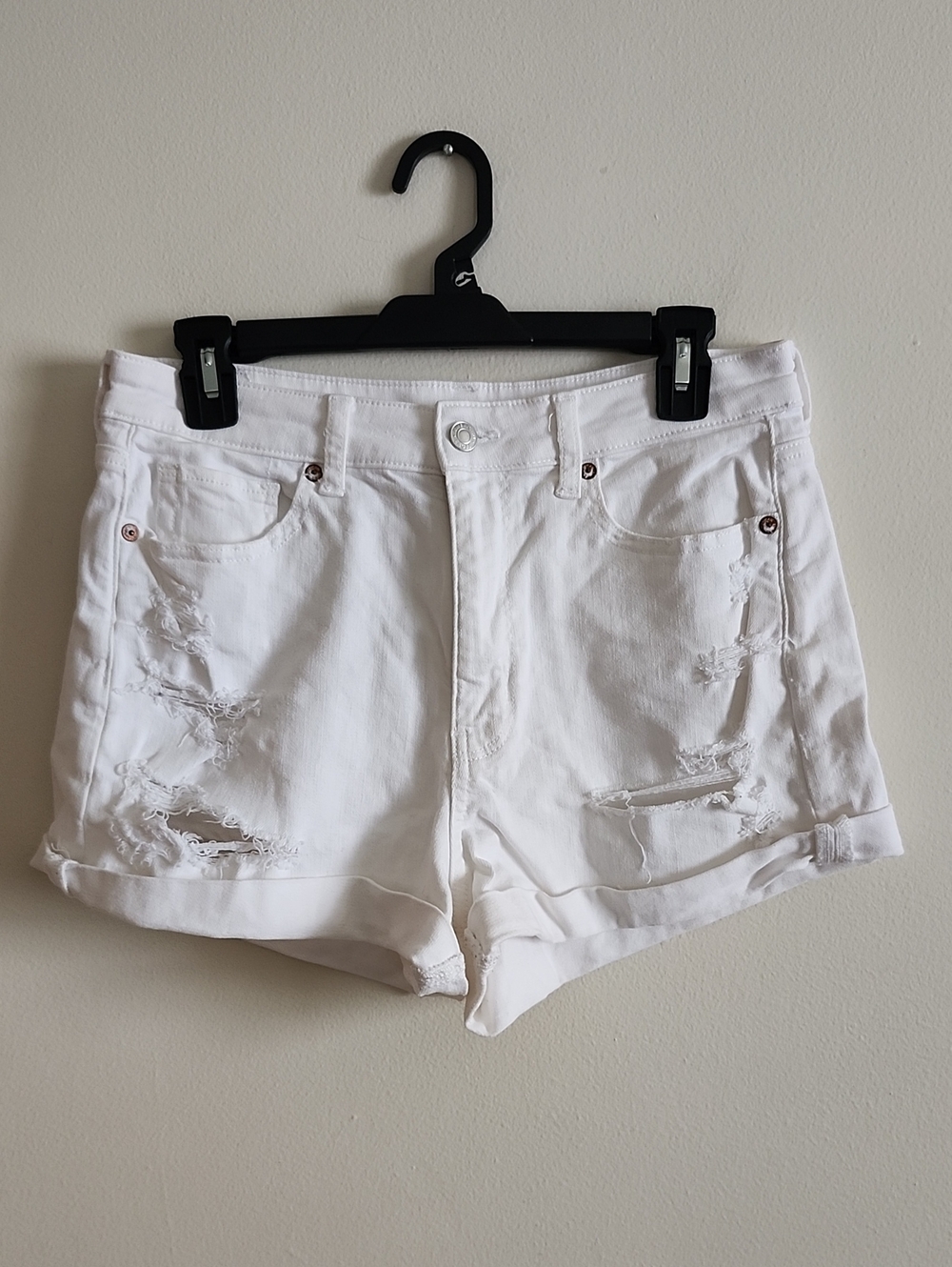 American Eagle White Distressed Women’s Denim Mom Shorts Sz 8